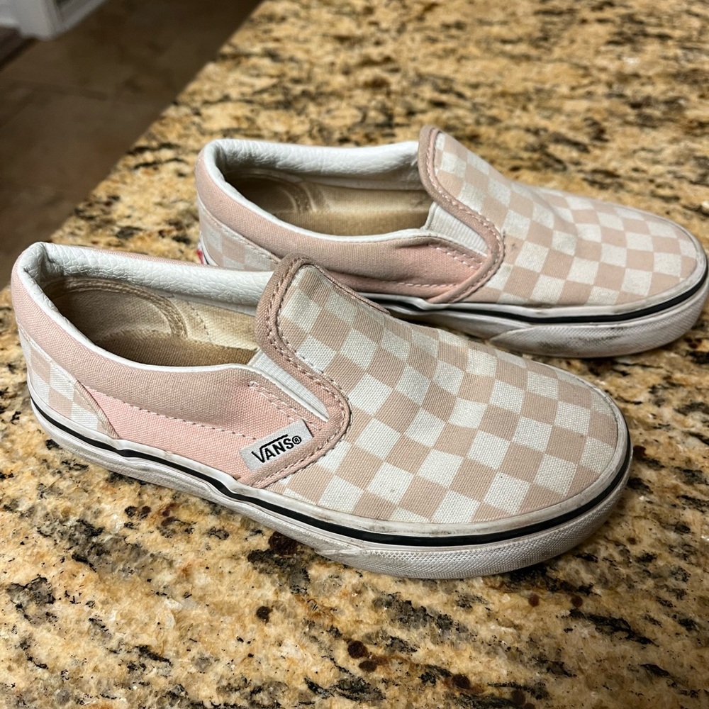 Checkered Slip-On Vans - Picture 3 of 6